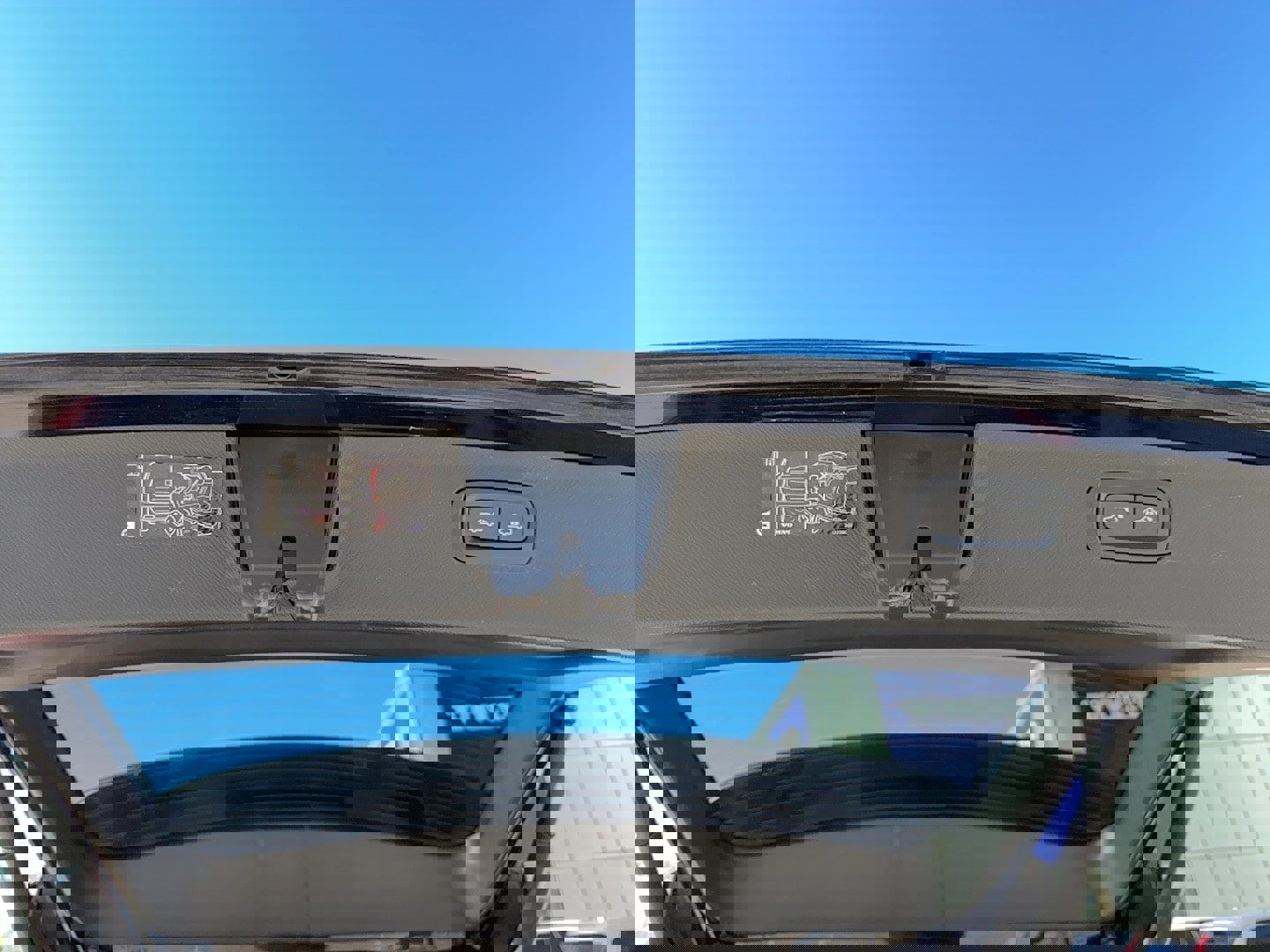 Used 2020 Volvo XC90 T6 Momentum w/ Advanced Package image 25