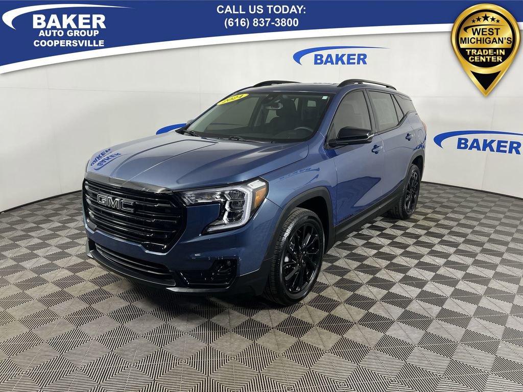 Used 2024 GMC Terrain SLT w/ Elevation Edition image 5