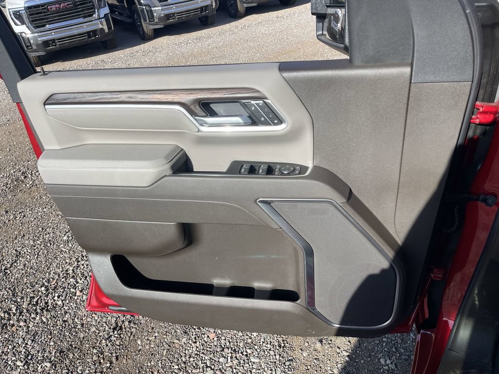 New 2026 GMC Sierra 2500 SLT AWD/4WD image 21