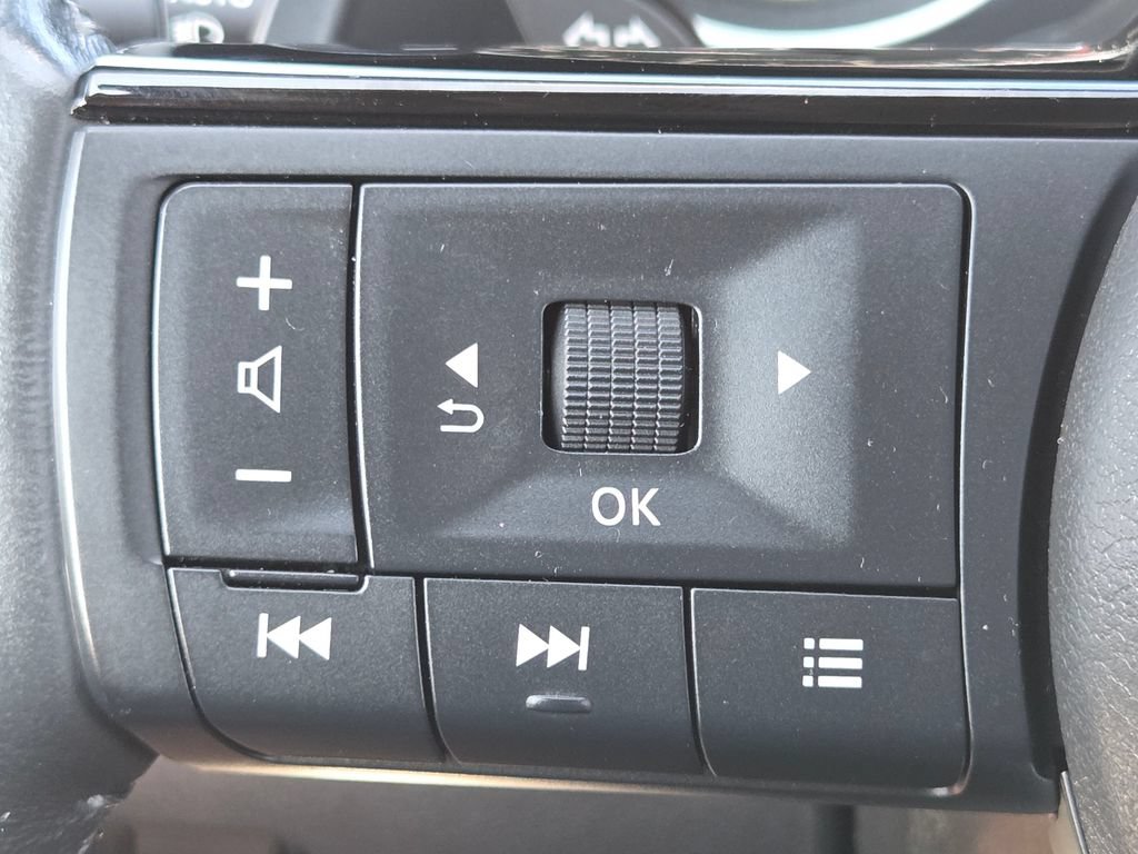 Used 2023 Nissan Rogue SL w/ SL Premium Package AWD/4WD image 37
