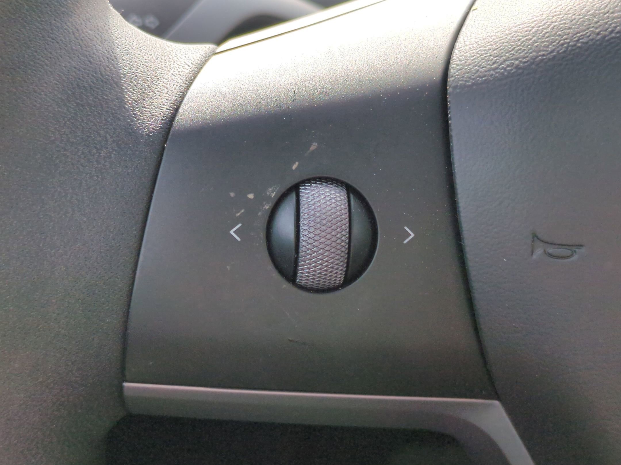 Used 2024 Tesla Model Y Long Range image 19