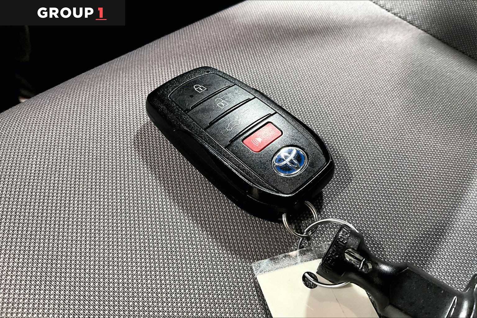 Certified 2021 Toyota Venza LE image 14