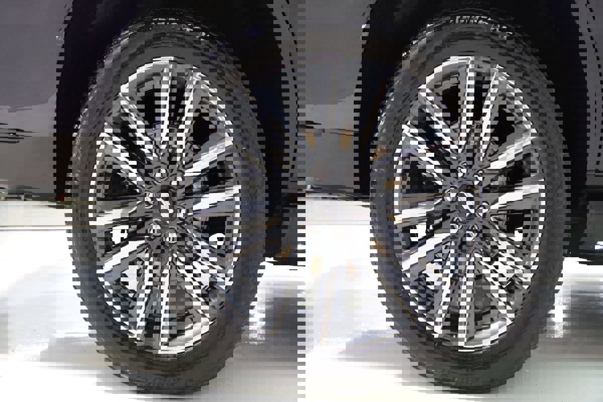 Used 2024 Cadillac Escalade Sport w/ Touring Package image 86