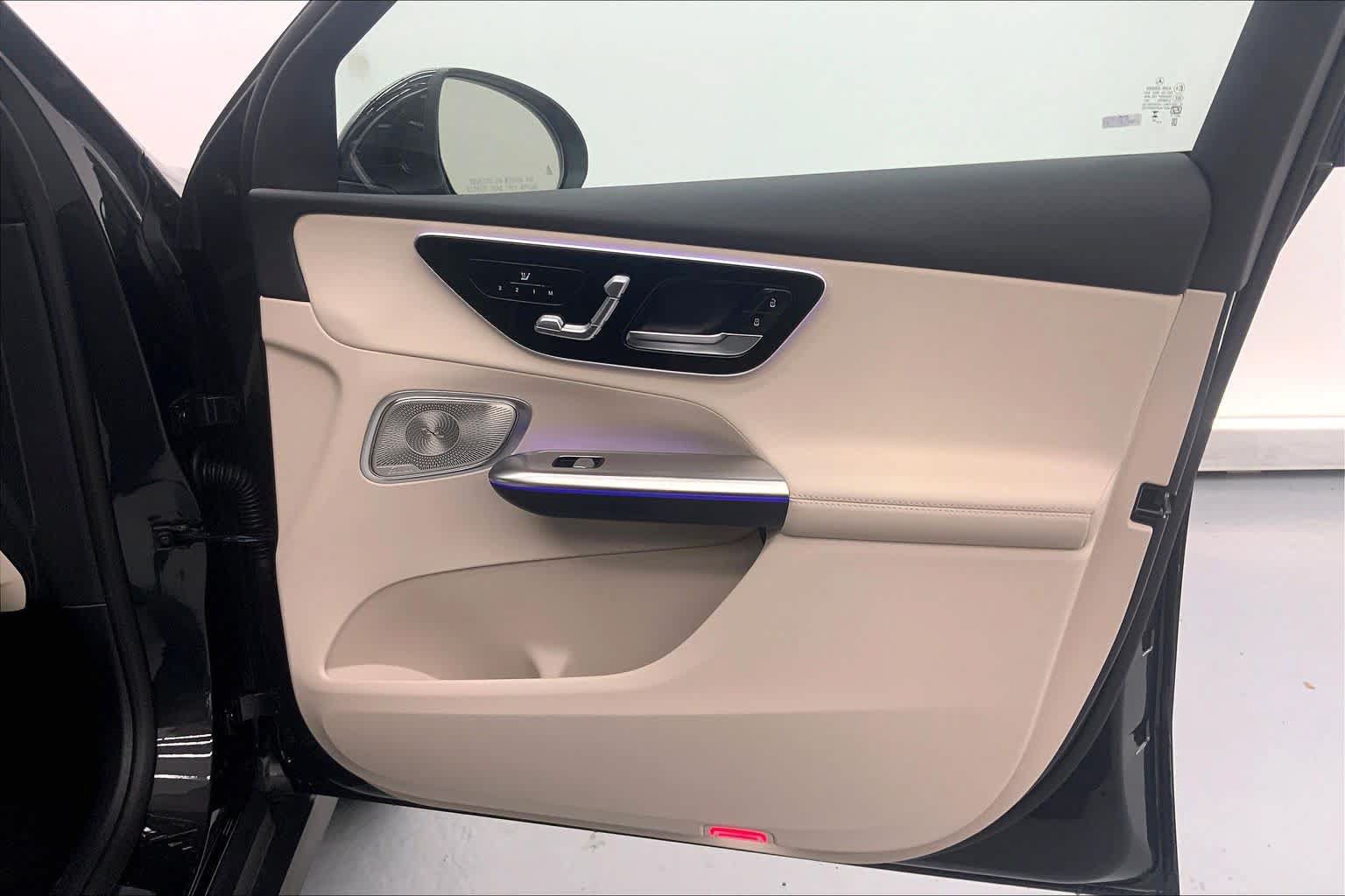 New 2026 Mercedes-Benz GLC 300 image 11