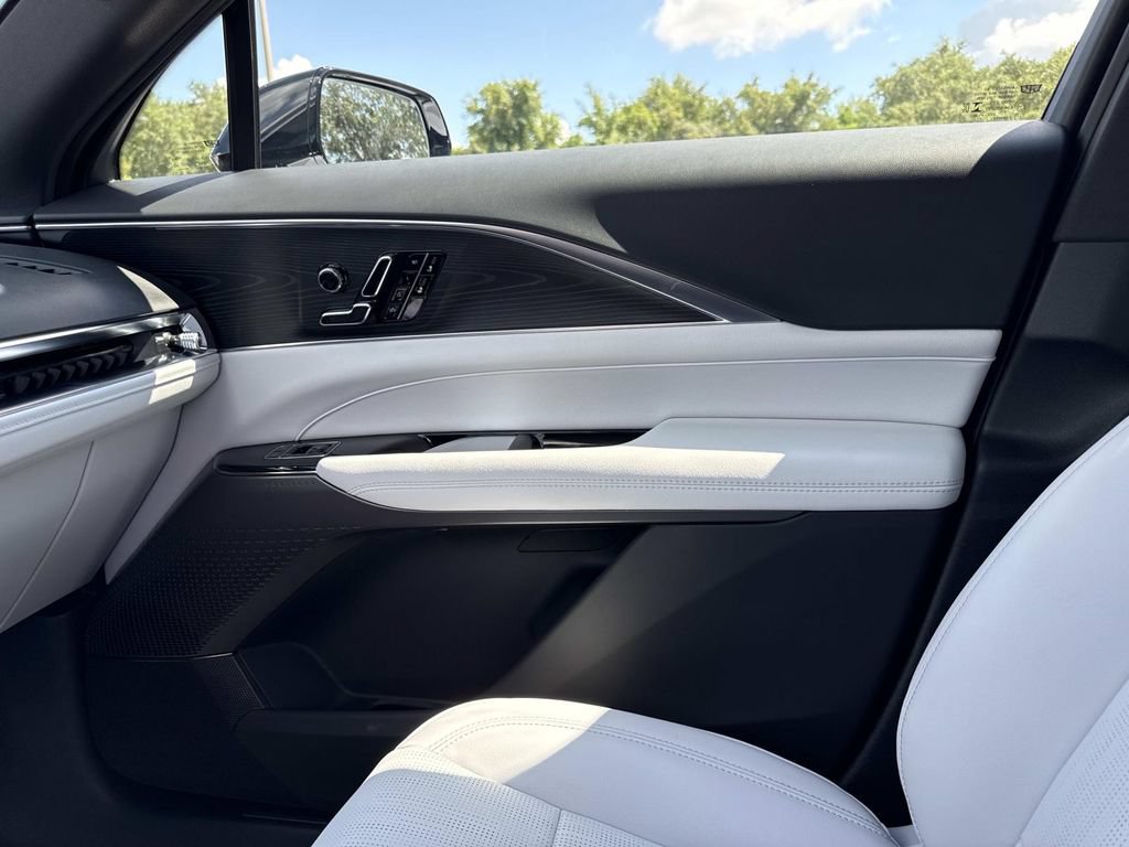 New 2026 Cadillac Lyriq Luxury RWD image 22