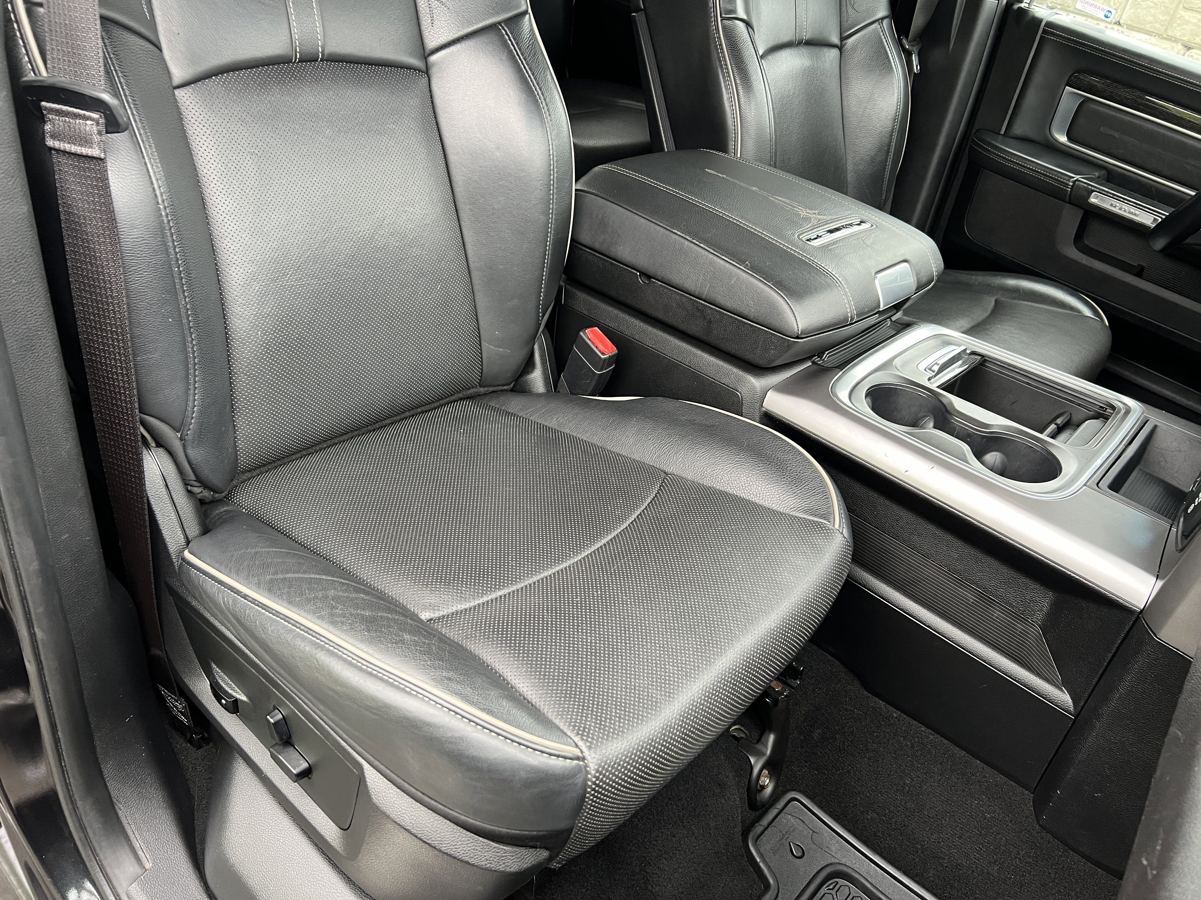 Used 2018 RAM 1500 Limited image 21