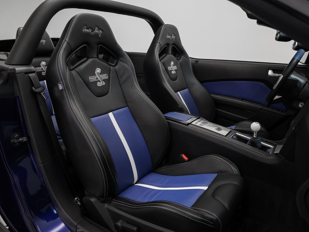 Used 2012 Ford Mustang Shelby GT500 w/ Electronics Pkg image 29
