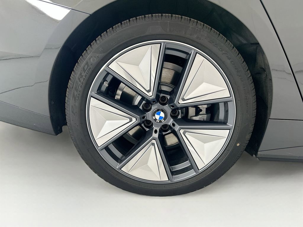 New 2026 BMW i4 eDrive40 w/ Premium Package RWD image 32