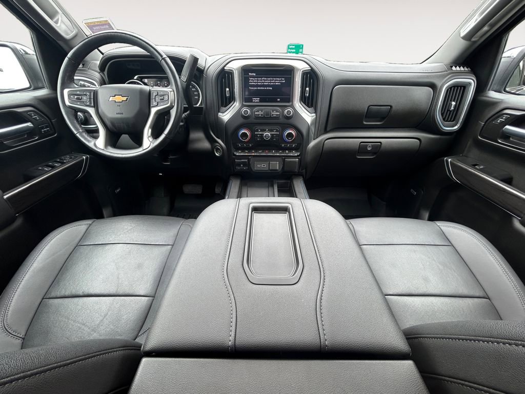 Used 2022 Chevrolet Silverado 1500 LTZ w/ LTZ Premium Package AWD/4WD image 12