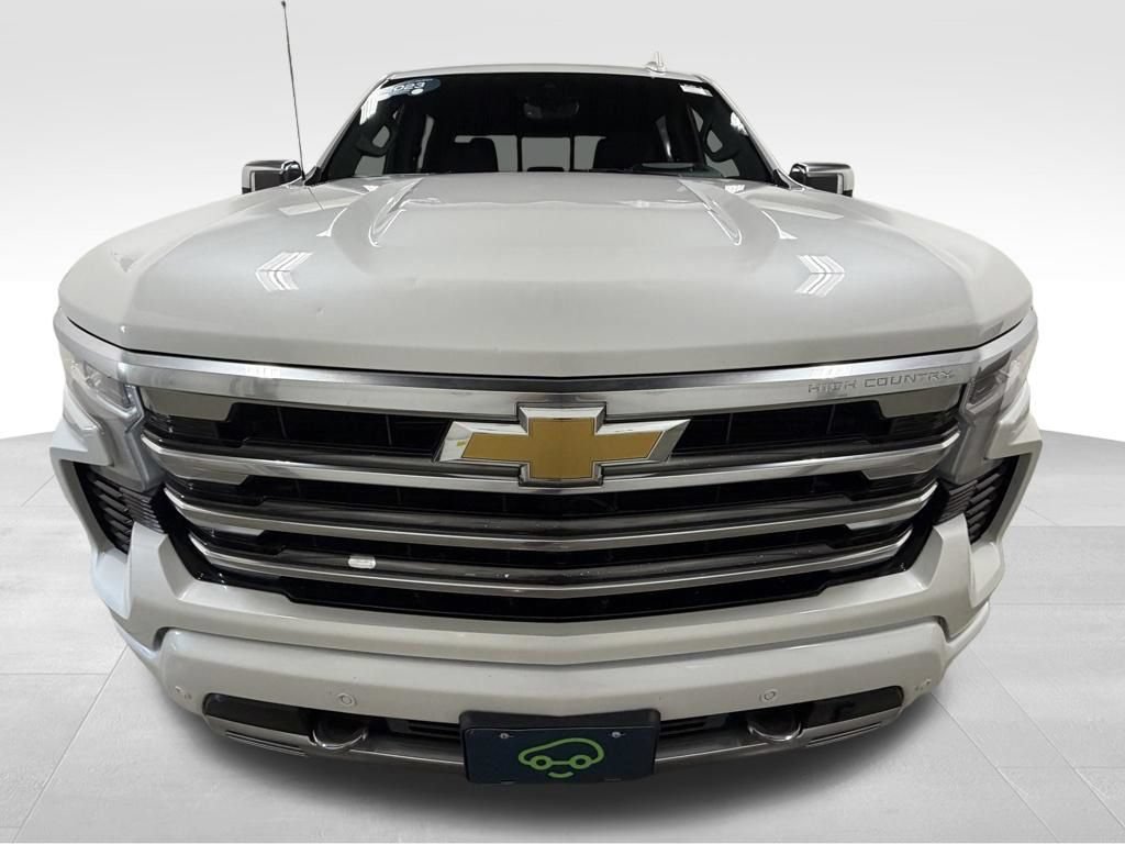 Certified 2023 Chevrolet Silverado 1500 High Country w/ Technology Package AWD/4WD image 2