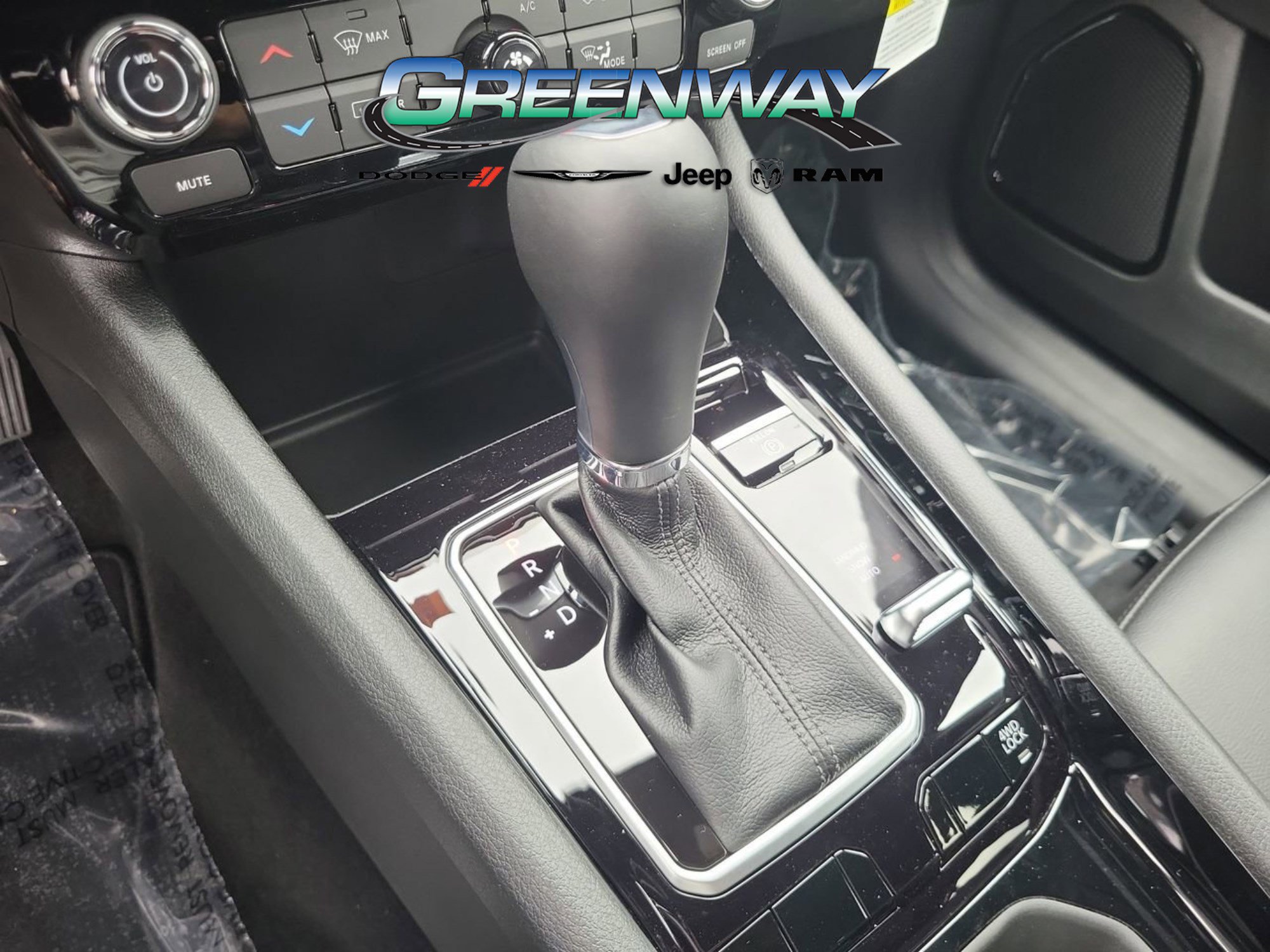 New 2026 Jeep Compass Latitude image 21