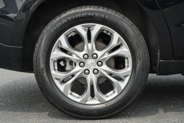 Used 2020 Buick Enclave Avenir w/ Avenir Technology Package AWD/4WD image 19