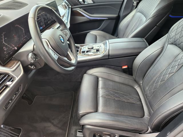 Used 2026 BMW X7 xDrive40i AWD/4WD image 9
