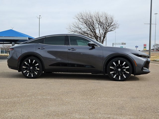 Used 2024 Toyota Crown Platinum image 4