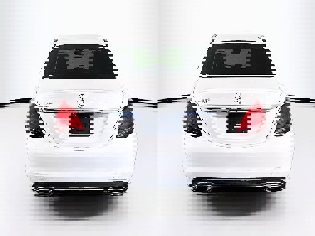 Used 2020 Mercedes-Benz C 300 Sedan image 5