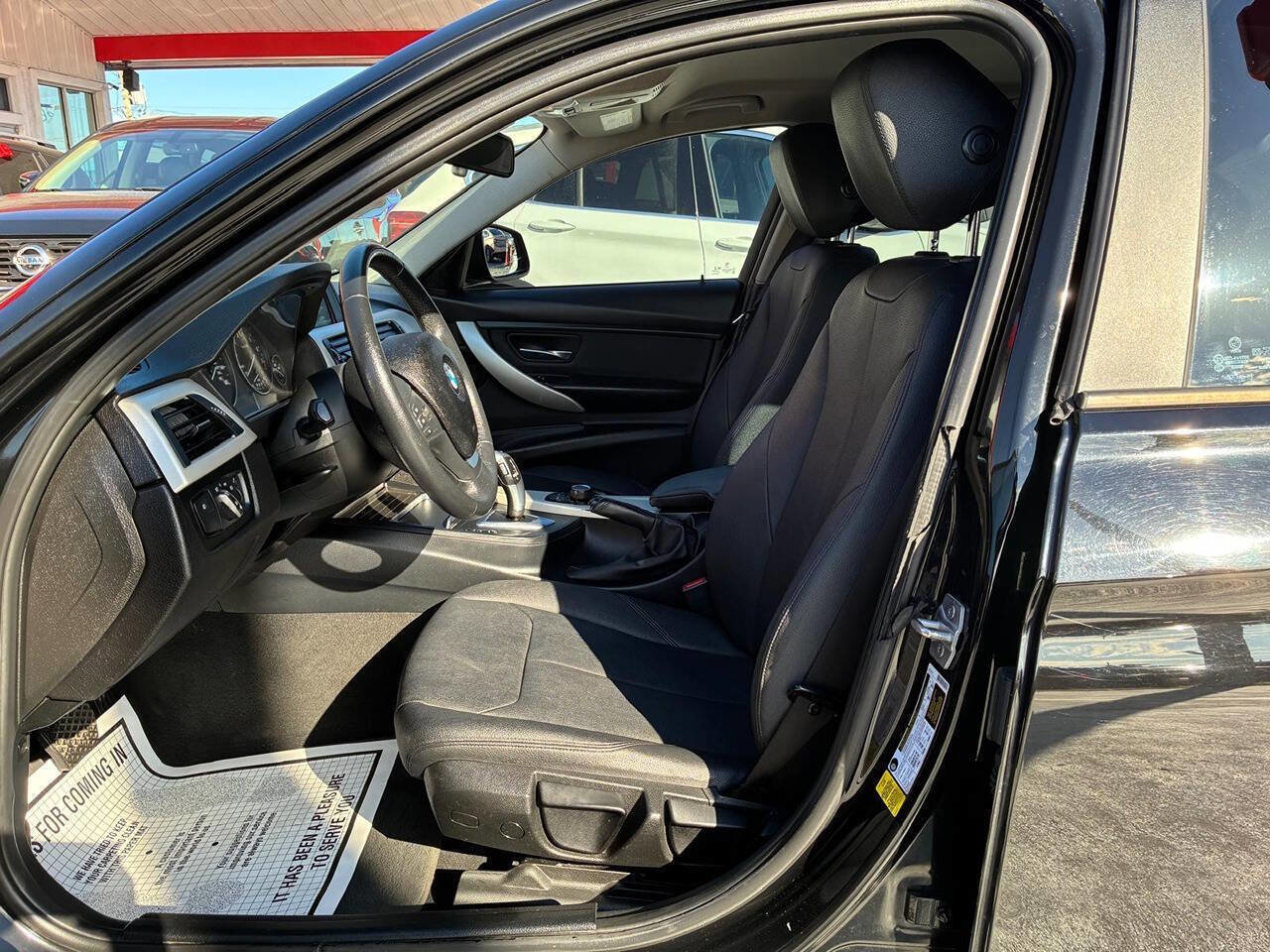 Used 2018 BMW 320i Sedan image 9