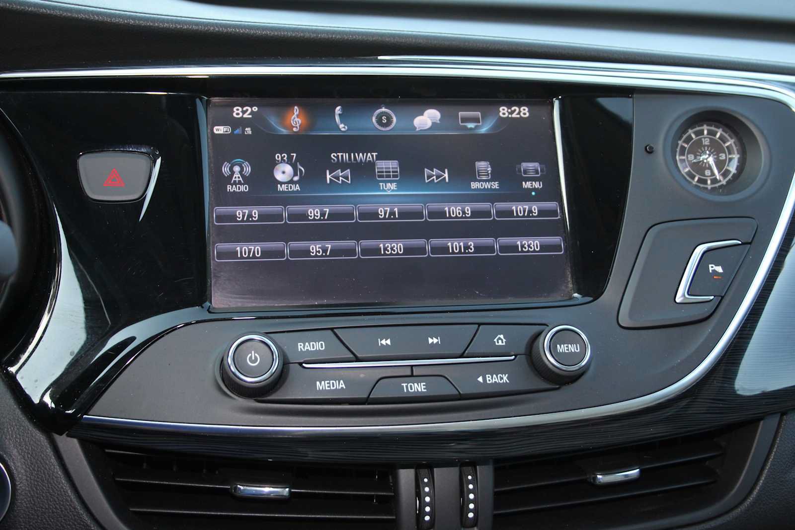 Used 2017 Buick Envision Preferred FWD image 38