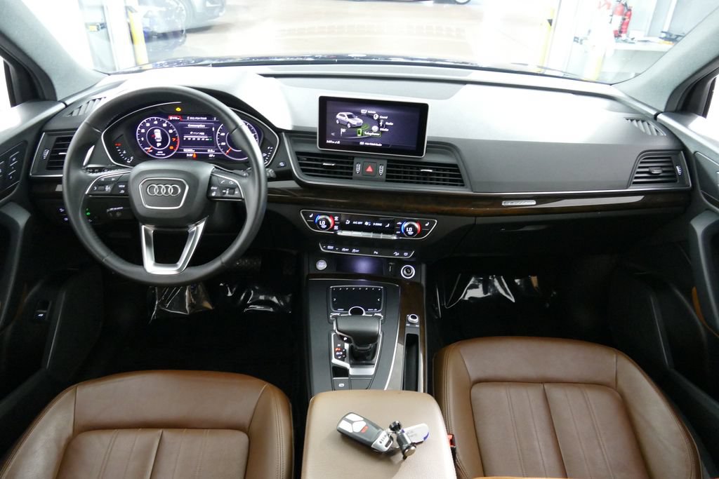 Used 2019 Audi Q5 Premium w/ Premium Plus Package AWD/4WD image 25
