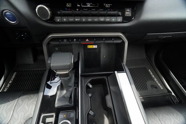 Used 2024 Toyota Sequoia Limited AWD/4WD image 19