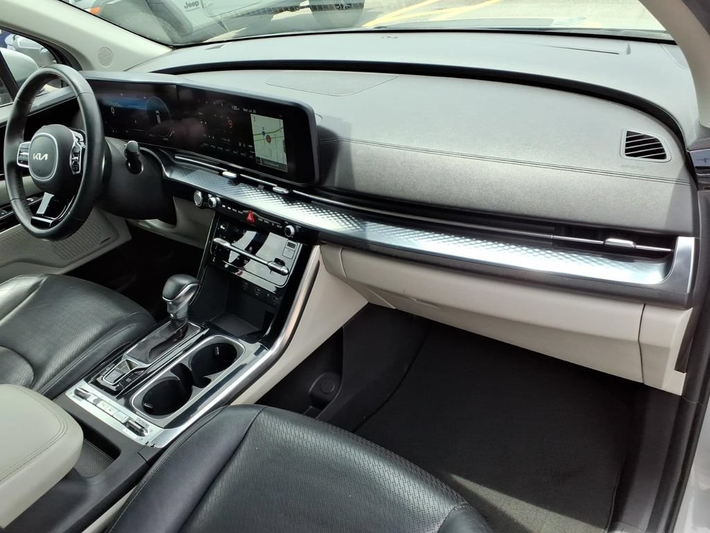 Used 2022 Kia Carnival SX Prestige FWD image 11