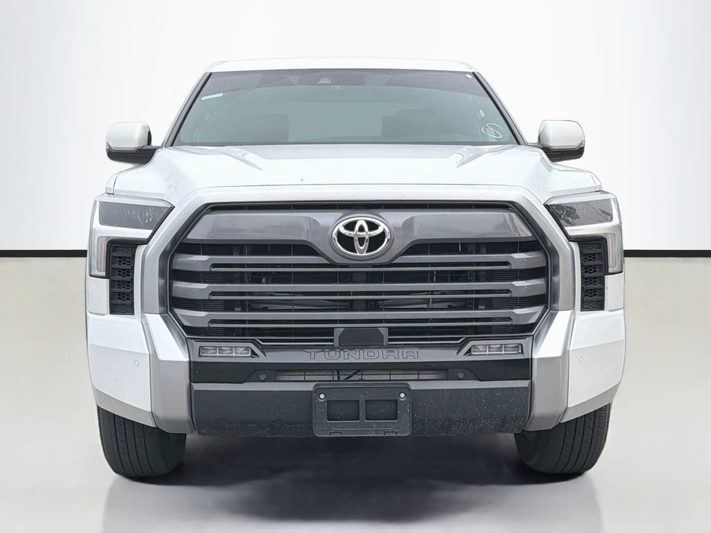 Used 2025 Toyota Tundra Limited AWD/4WD image 3