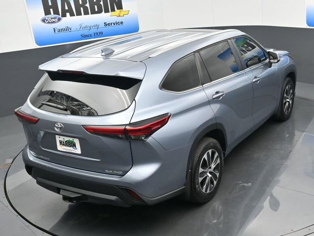 Used 2023 Toyota Highlander XLE image 28