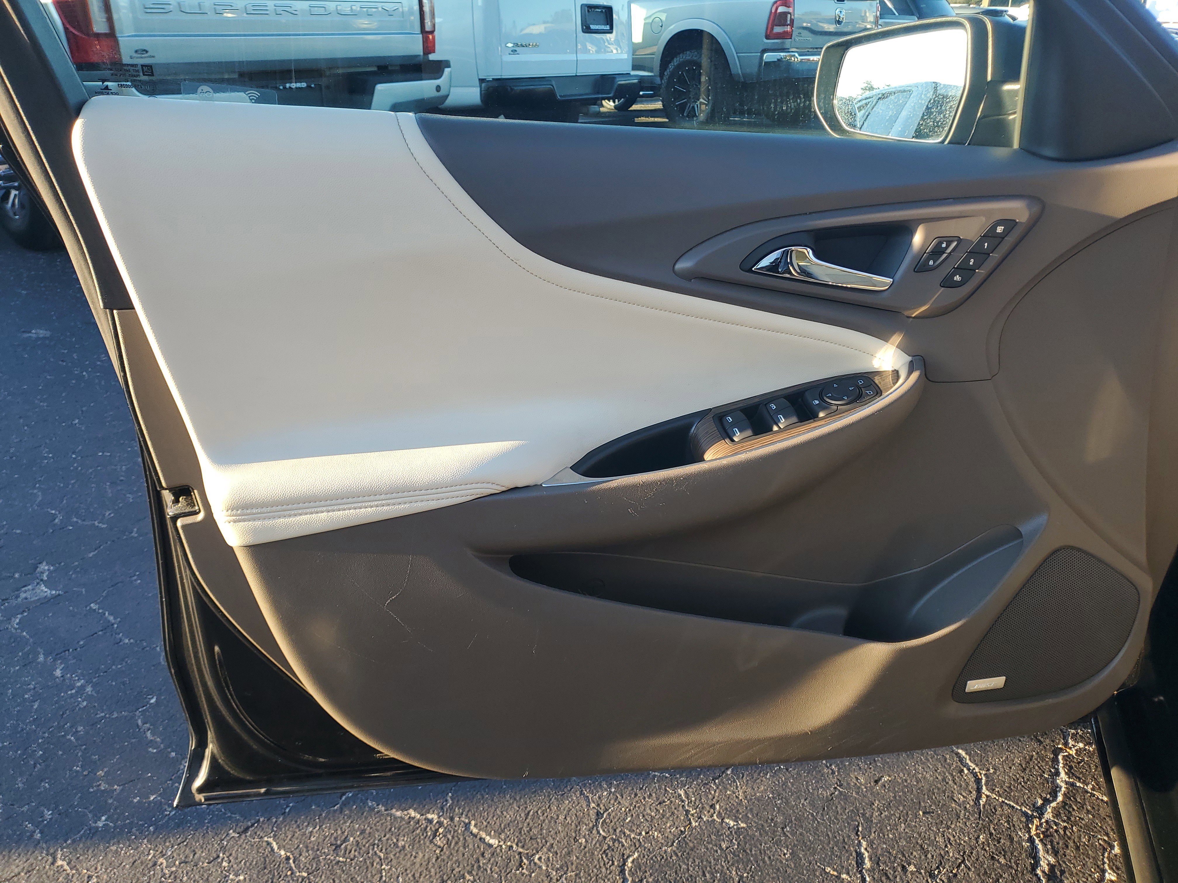 Used 2024 Chevrolet Malibu LT image 17