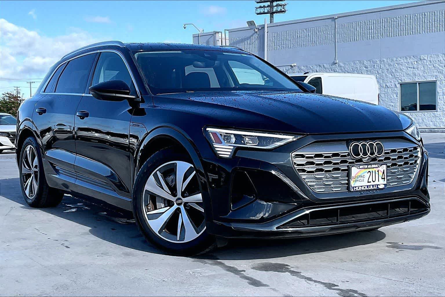 Used 2024 Audi Q8 e-tron Premium Plus w/ Premium Plus Package AWD/4WD image 21