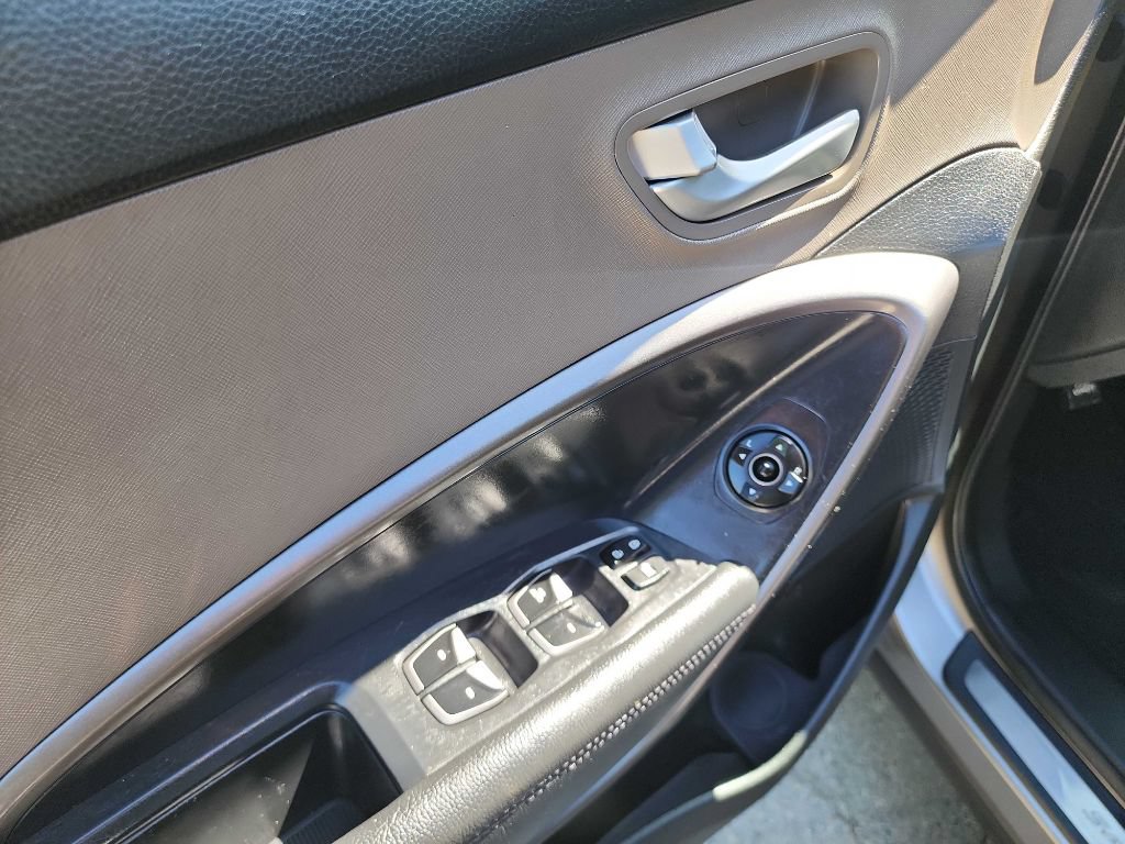 Used 2013 Hyundai Santa Fe Sport 2.0T FWD image 13