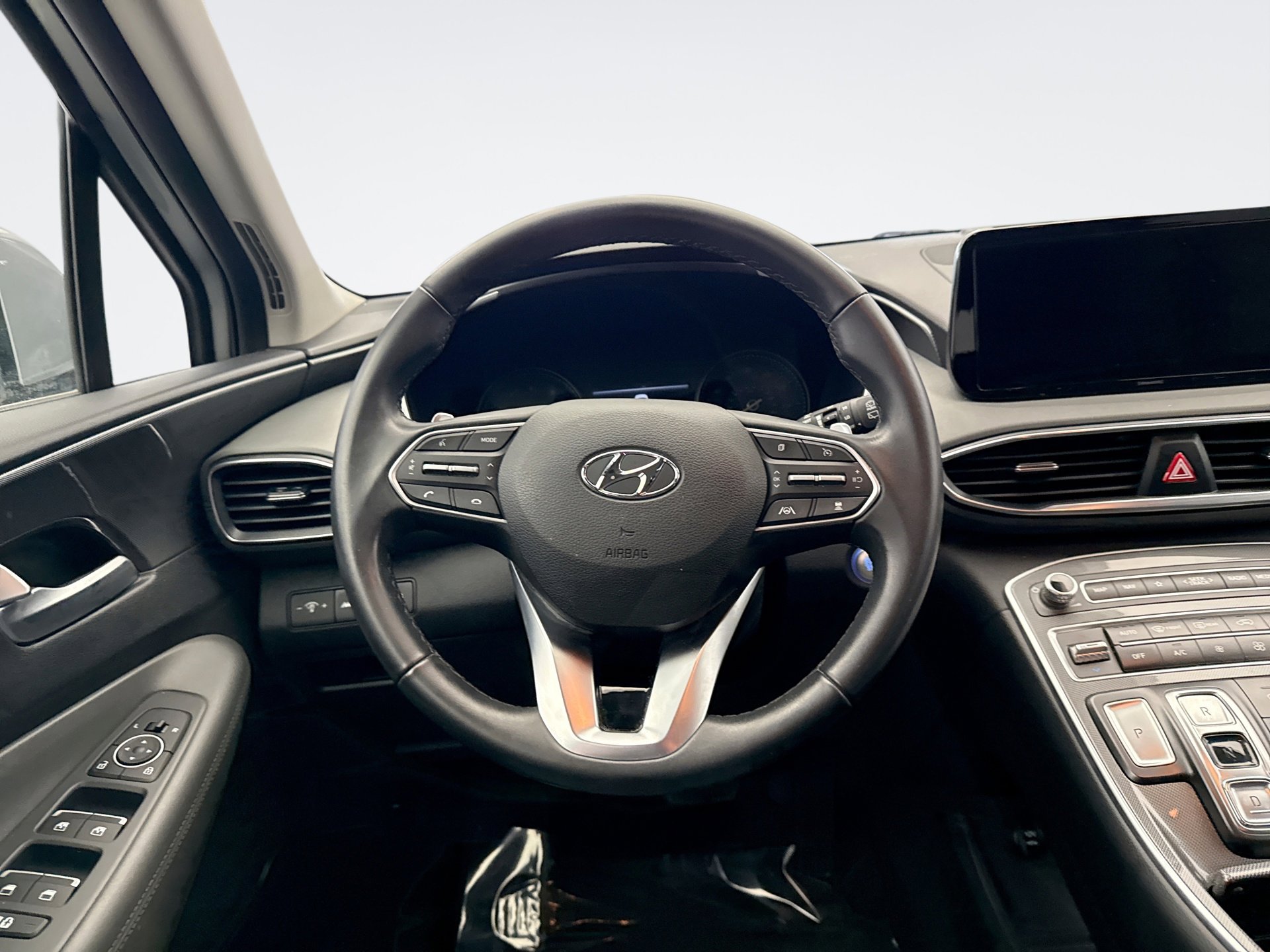 Used 2023 Hyundai Santa Fe SEL image 12