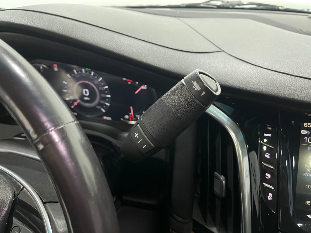 Used 2018 Cadillac Escalade Luxury image 30