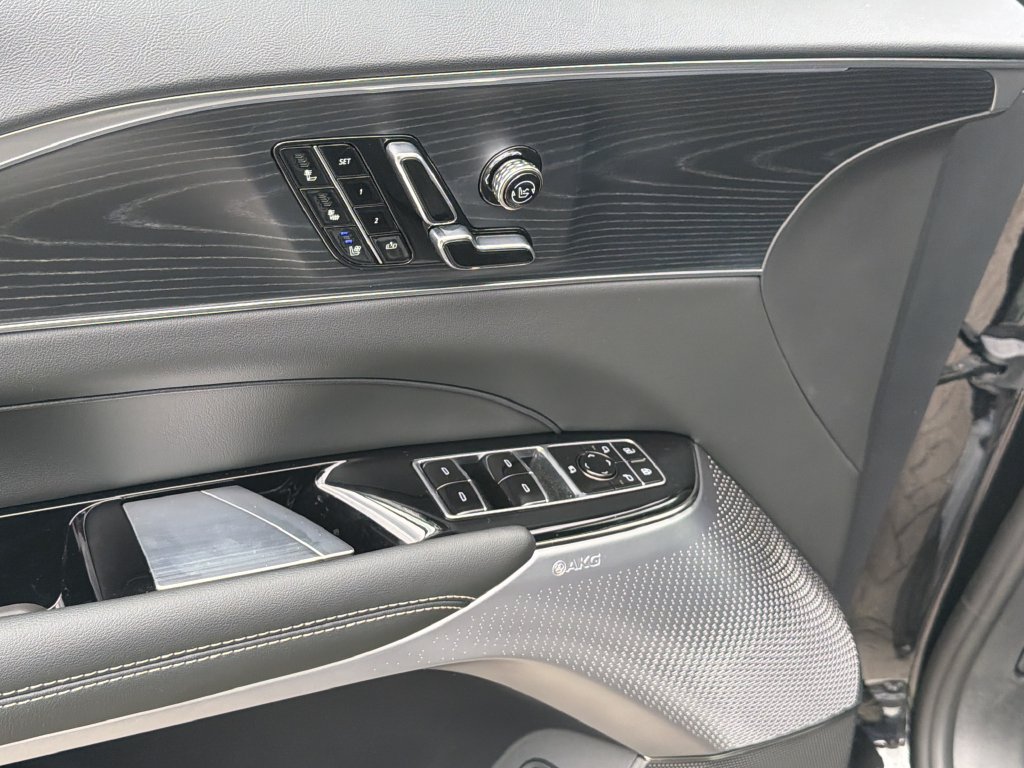 New 2026 Cadillac Lyriq Premium Sport AWD/4WD image 21