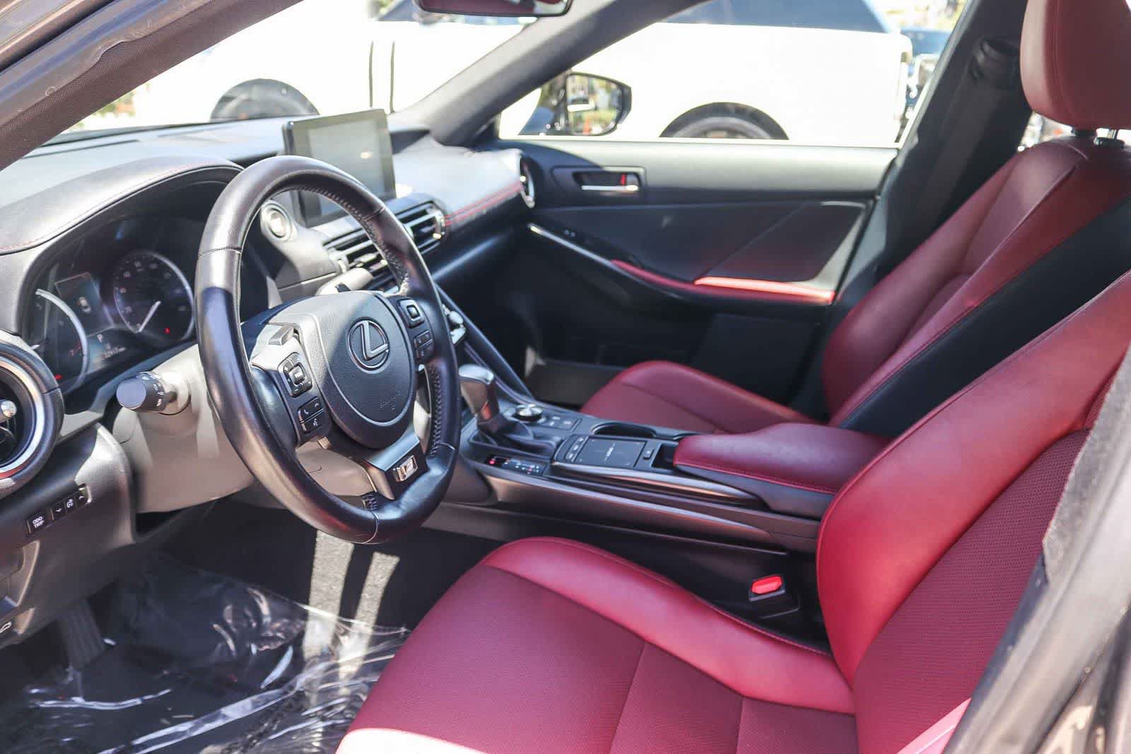 Used 2022 Lexus IS 300 RWD image 17
