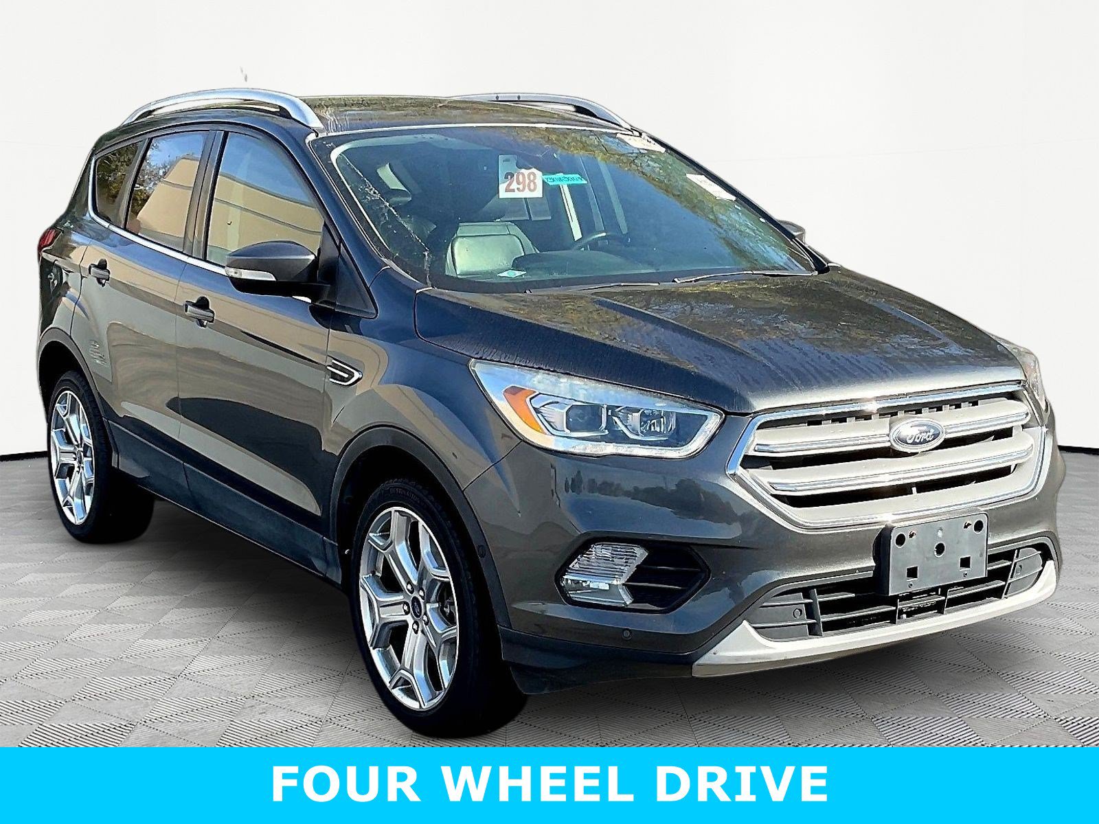 Used 2019 Ford Escape Titanium AWD/4WD image 3
