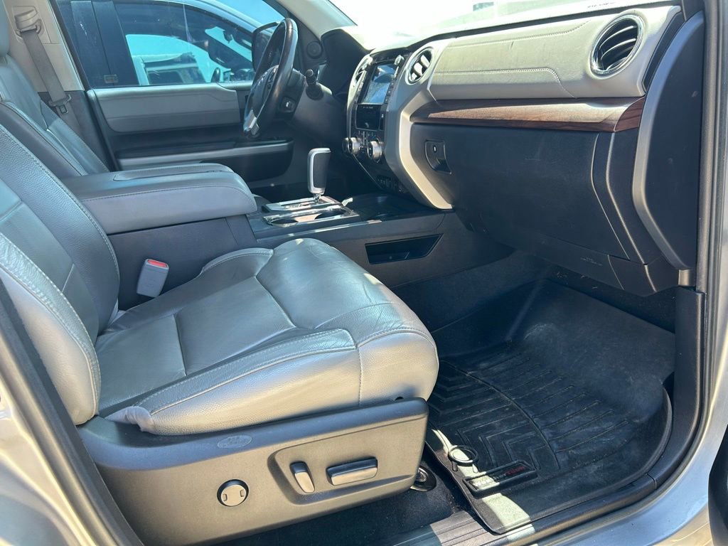 Used 2020 Toyota Tundra Limited w/ Limited Premium Package AWD/4WD image 4