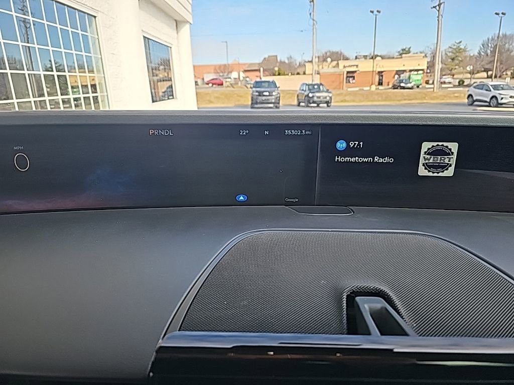 Used 2024 Lincoln Nautilus Reserve image 14