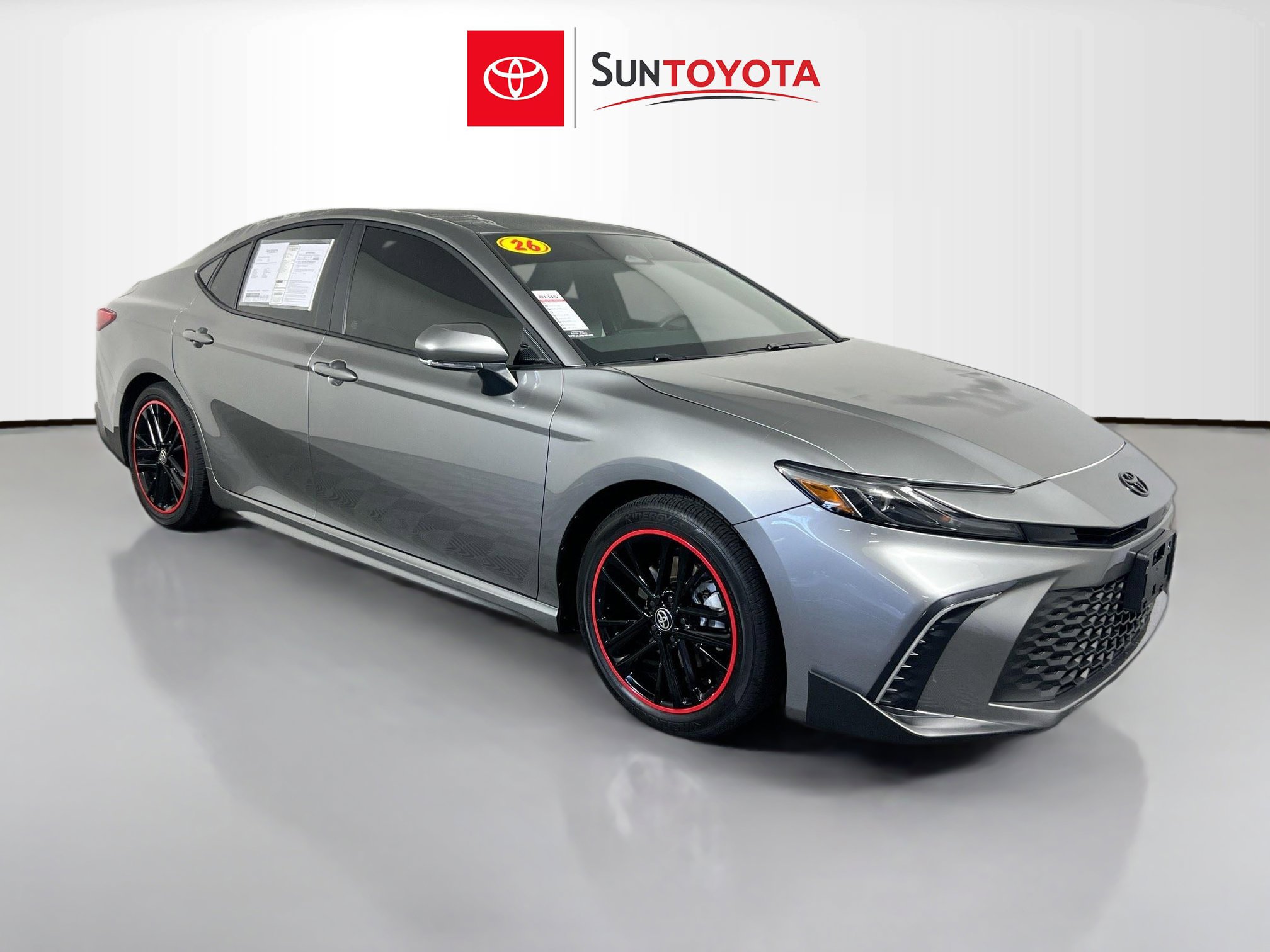 Used 2026 Toyota Camry SE FWD image 1
