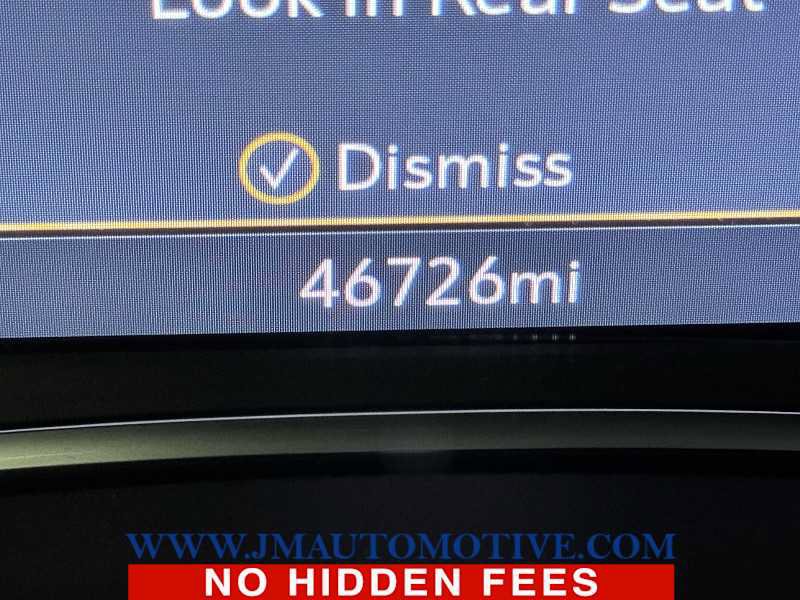 Used 2024 GMC Terrain SLT AWD/4WD image 21