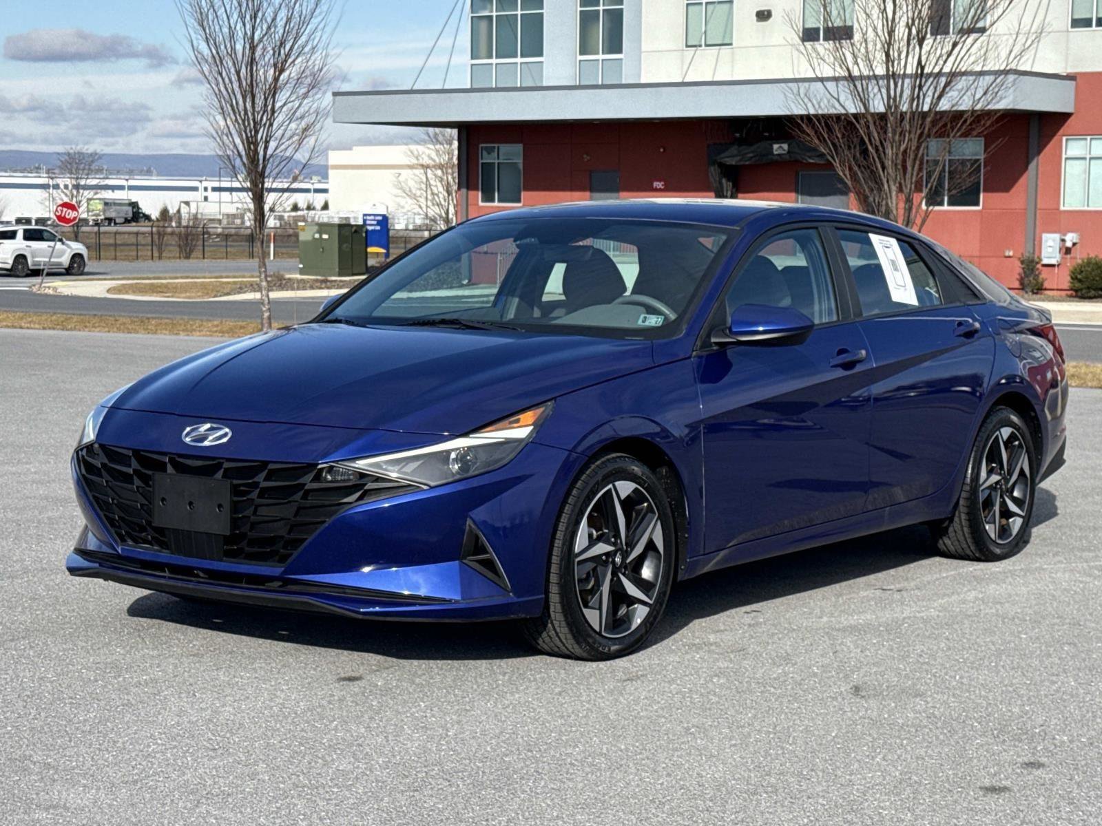 Used 2023 Hyundai Elantra SEL w/ Convenience Package image 27