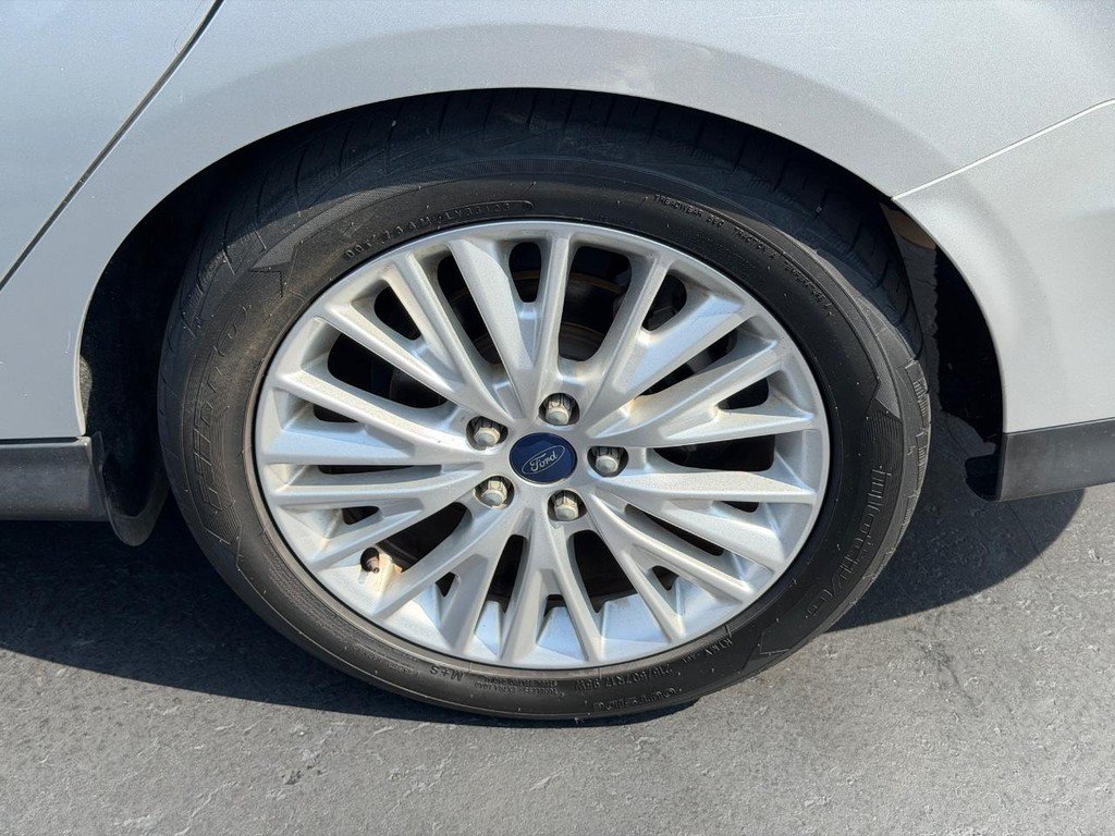 Used 2015 Ford Focus Titanium FWD image 7