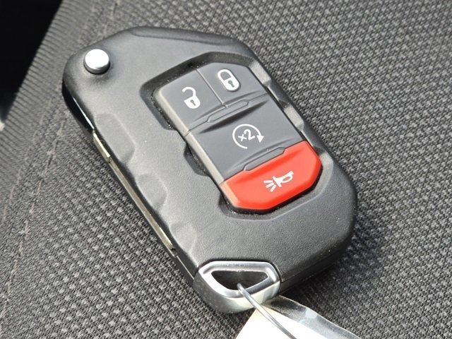 Used 2022 Jeep Wrangler Unlimited Willys image 41