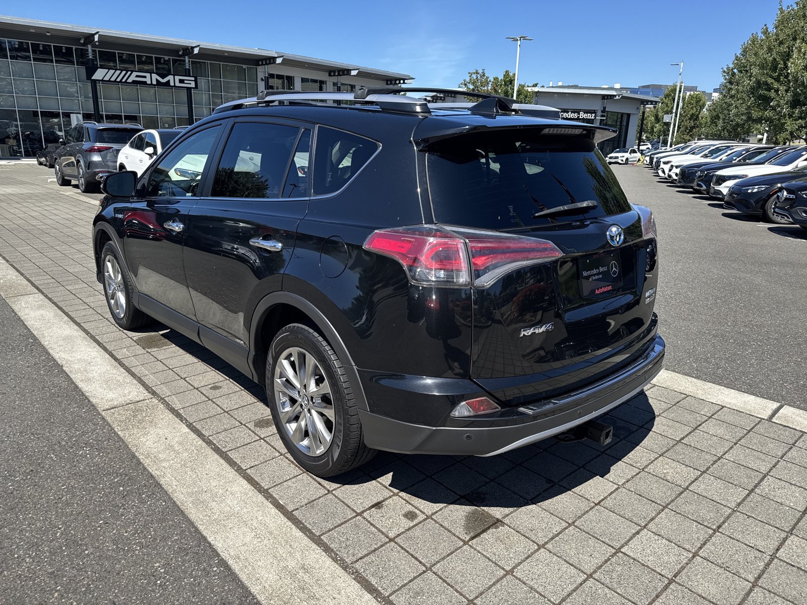 Used 2017 Toyota RAV4 Limited AWD/4WD image 7