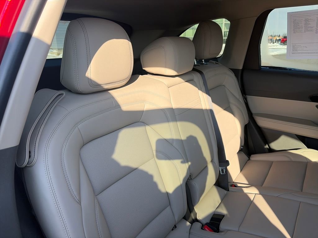 Used 2025 Lincoln Nautilus Premier w/ Equipment Group 102A image 36