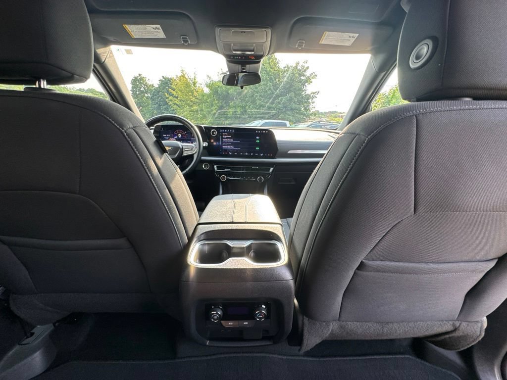 Used 2024 Chevrolet Traverse LT w/ LPO, Floor Liner Package FWD image 22