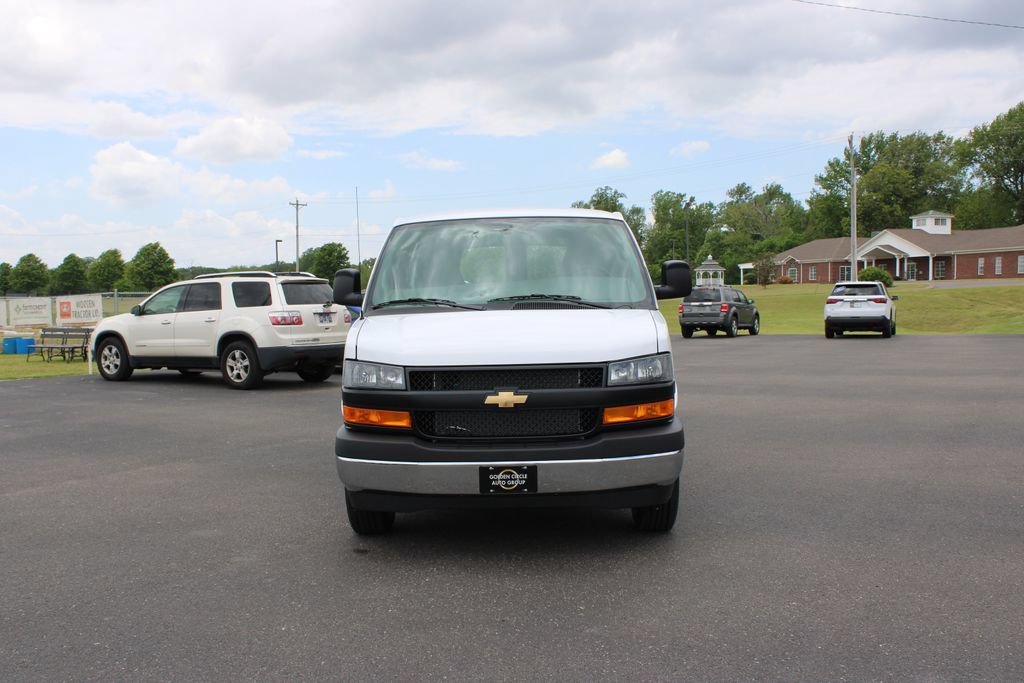 New 2026 Chevrolet Express 3500 Extended w/ Driver Convenience Package RWD video 2