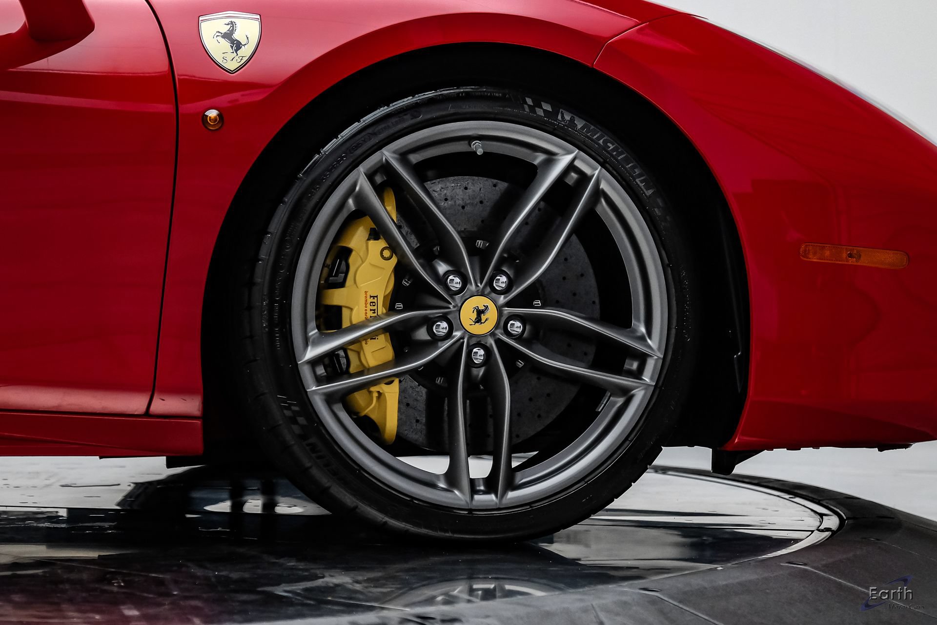 Used 2018 Ferrari 488 Spider RWD image 97