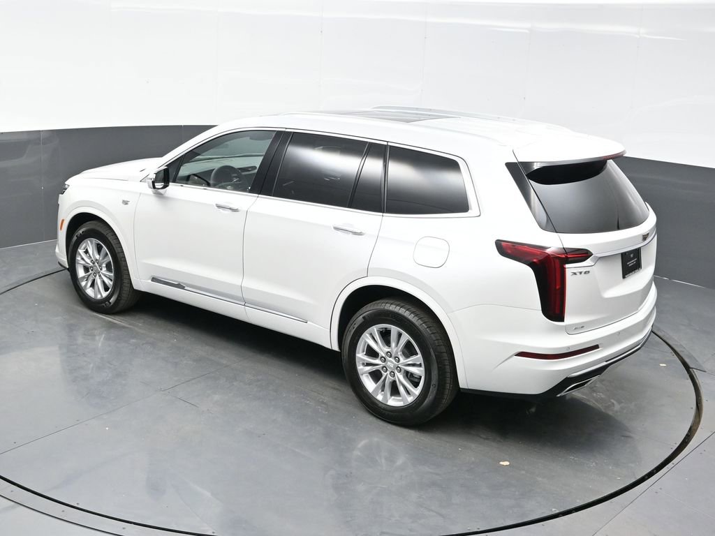New 2025 Cadillac XT6 Luxury w/ LPO, Floor Liner Package AWD/4WD image 33
