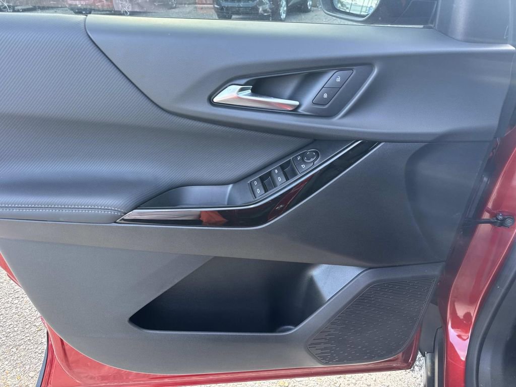 New 2026 Chevrolet Equinox LT image 18