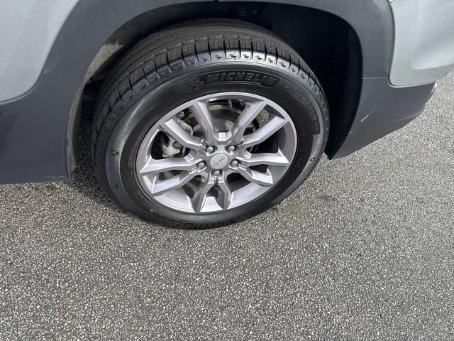 Used 2023 GMC Terrain SLT AWD/4WD image 19