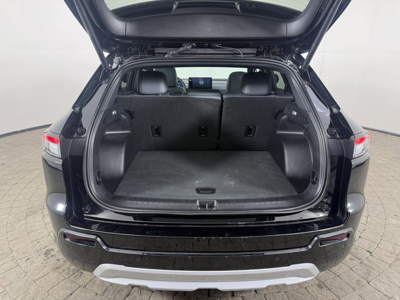 Used 2024 Honda Prologue Touring image 7